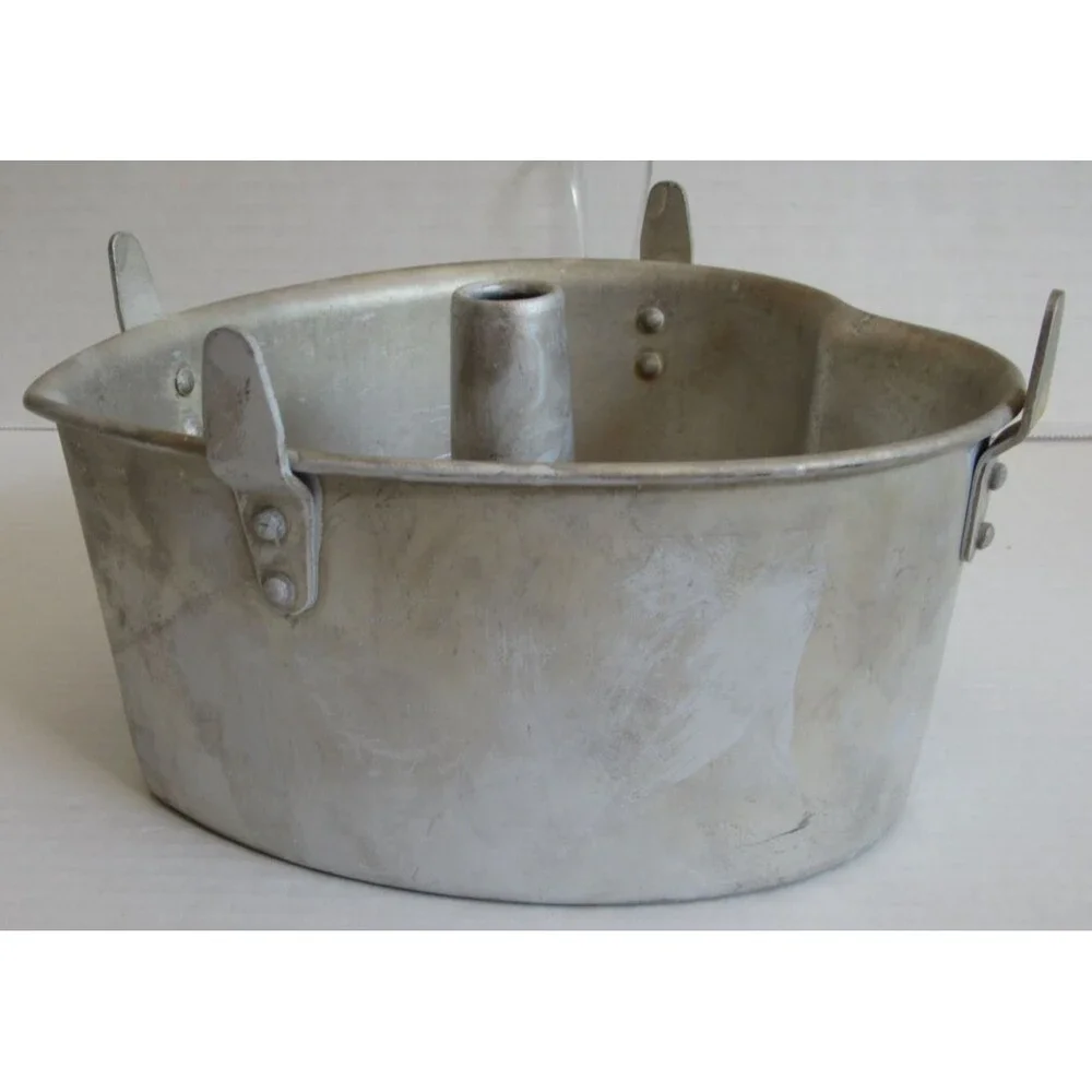 VTG Wilton 7.5 Inch Angel Food 2 Piece Cake Pan Heart Non Stick 1990s Aluminum